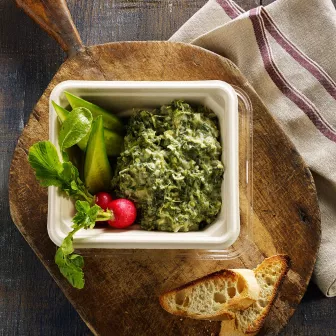 Slow Cooker Spinach & Artichoke Dip